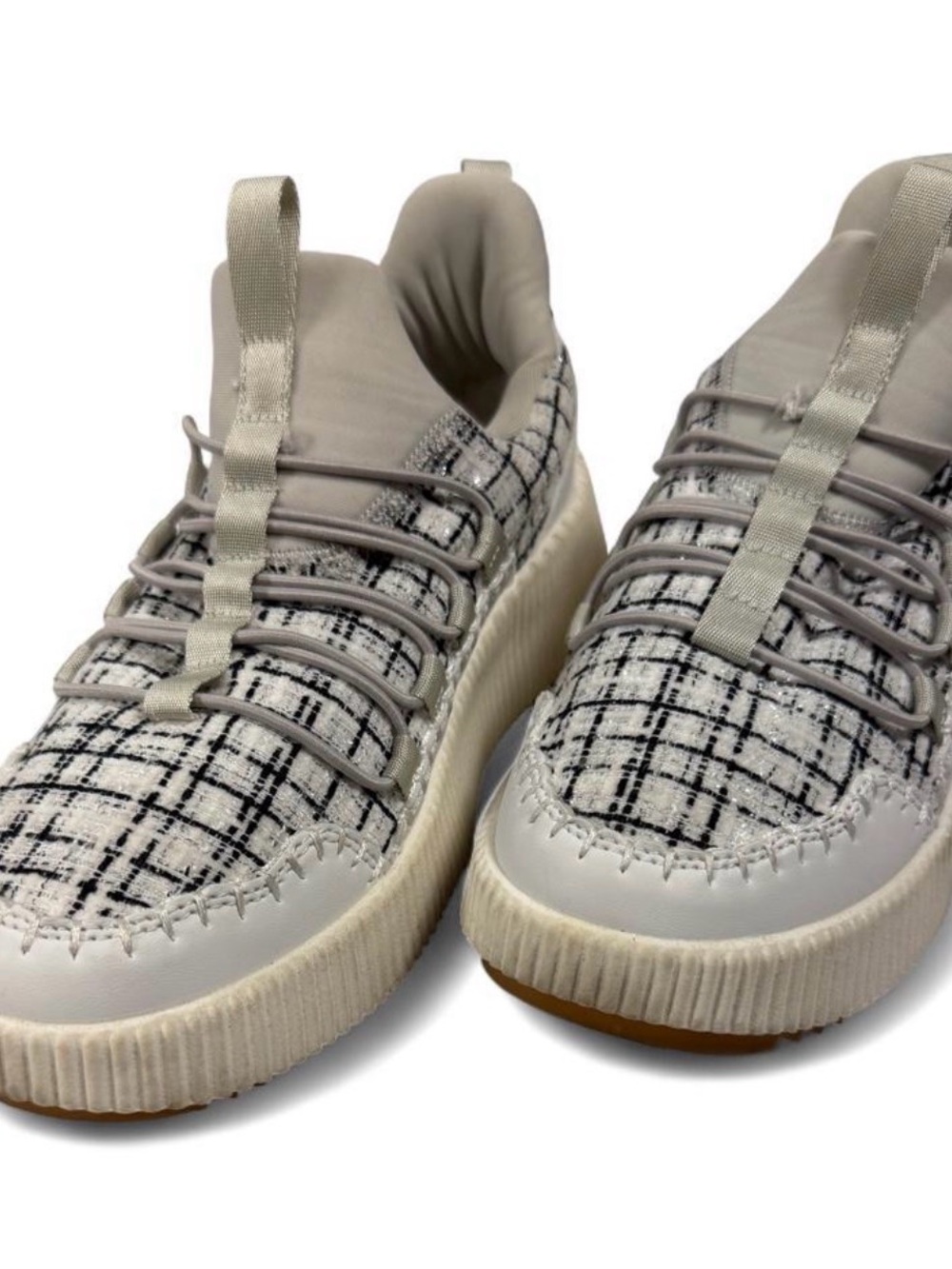Women’s Casual Knit Plaid Sneakers in Light Gray and Cream